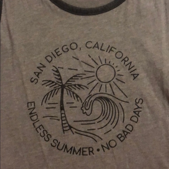 Cropped Tank from Cali - Picture 2 of 2